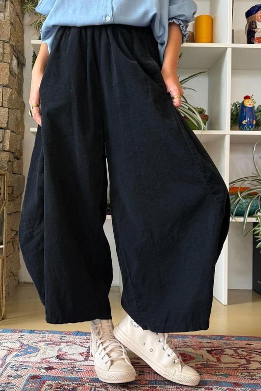 Bateau Needlecord 7/8 Barrel Culotte Pant Black